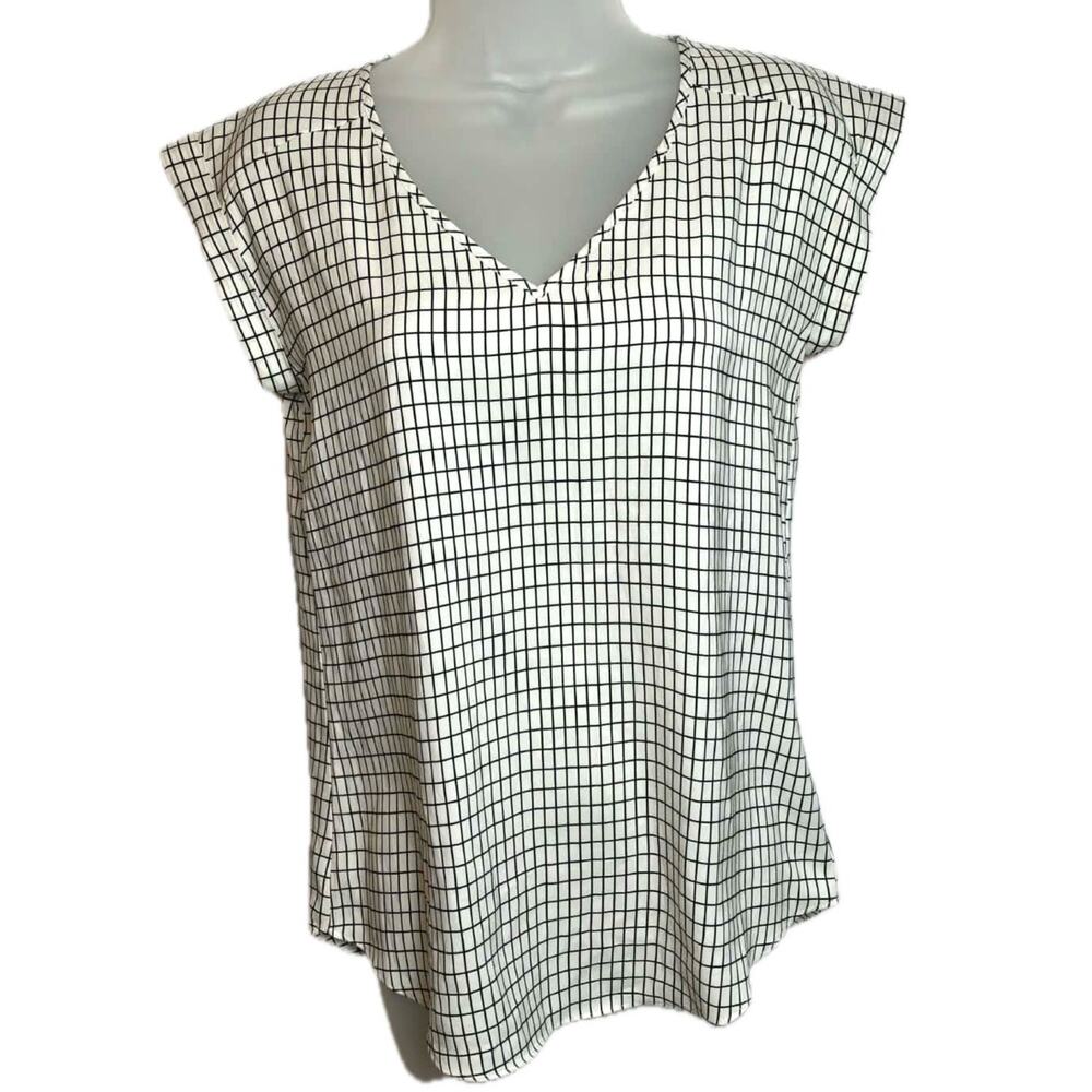 Express long top XS, short sleeve, grid pattern, buttery soft, business lady